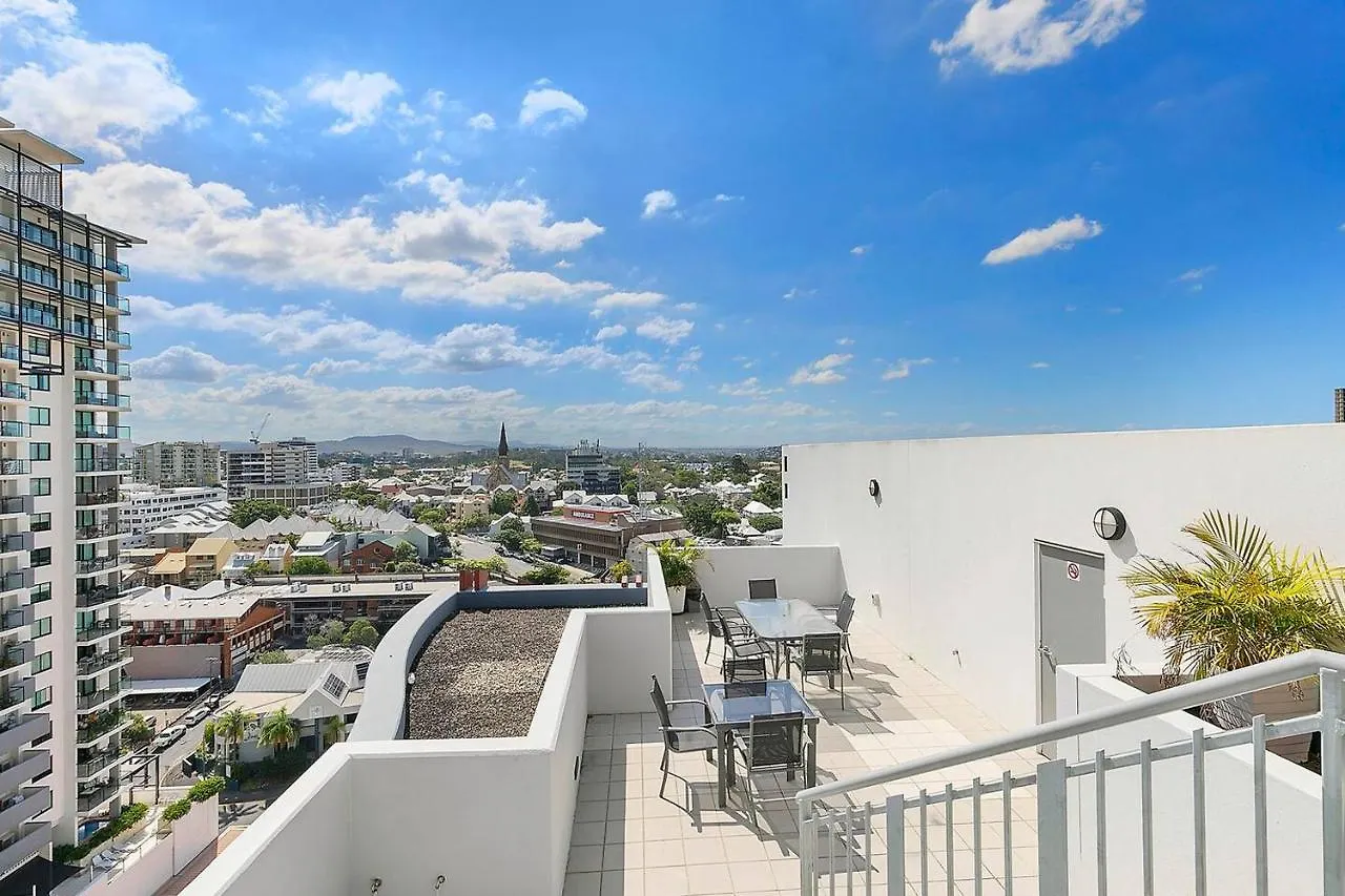 Apartment Best Of Brissie - Chic Resort-Style Cbd Living Brisbane